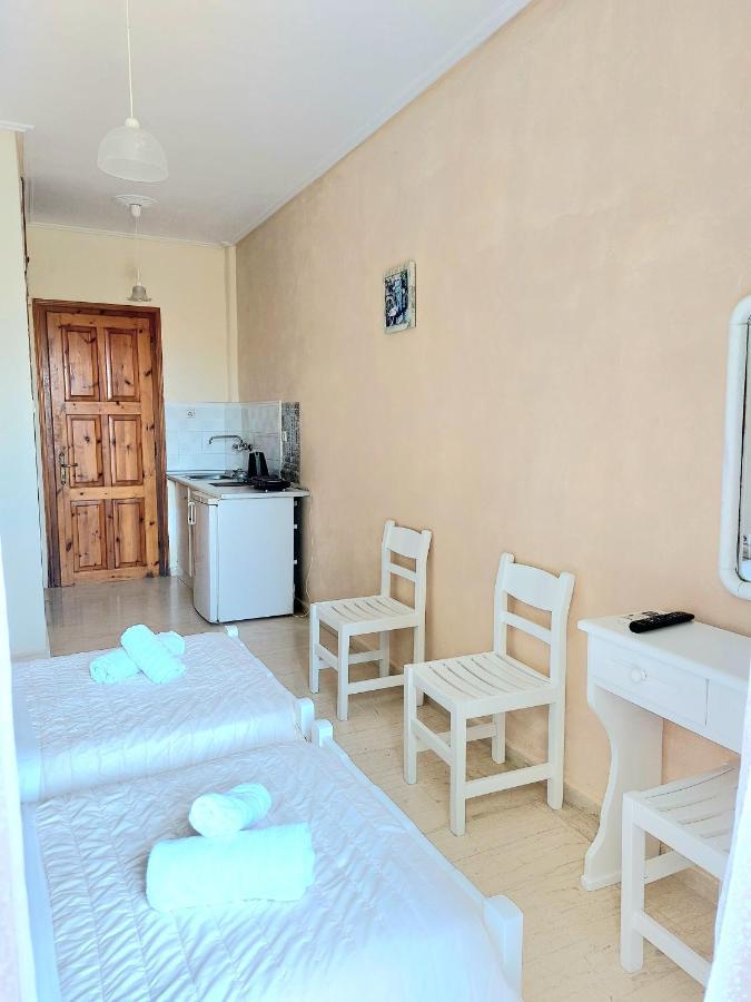 Athina Apartments アルガッシ エクステリア 写真