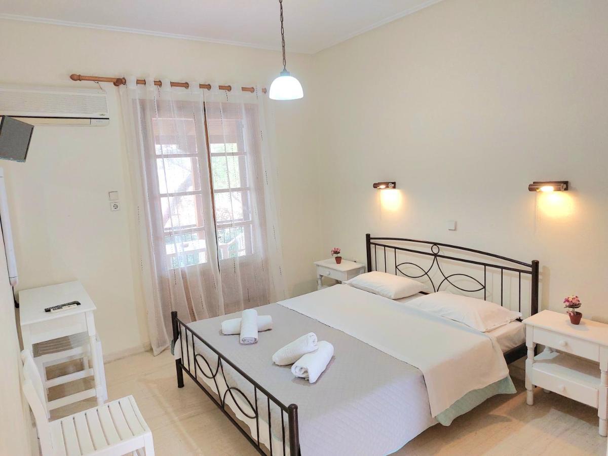 Athina Apartments アルガッシ エクステリア 写真