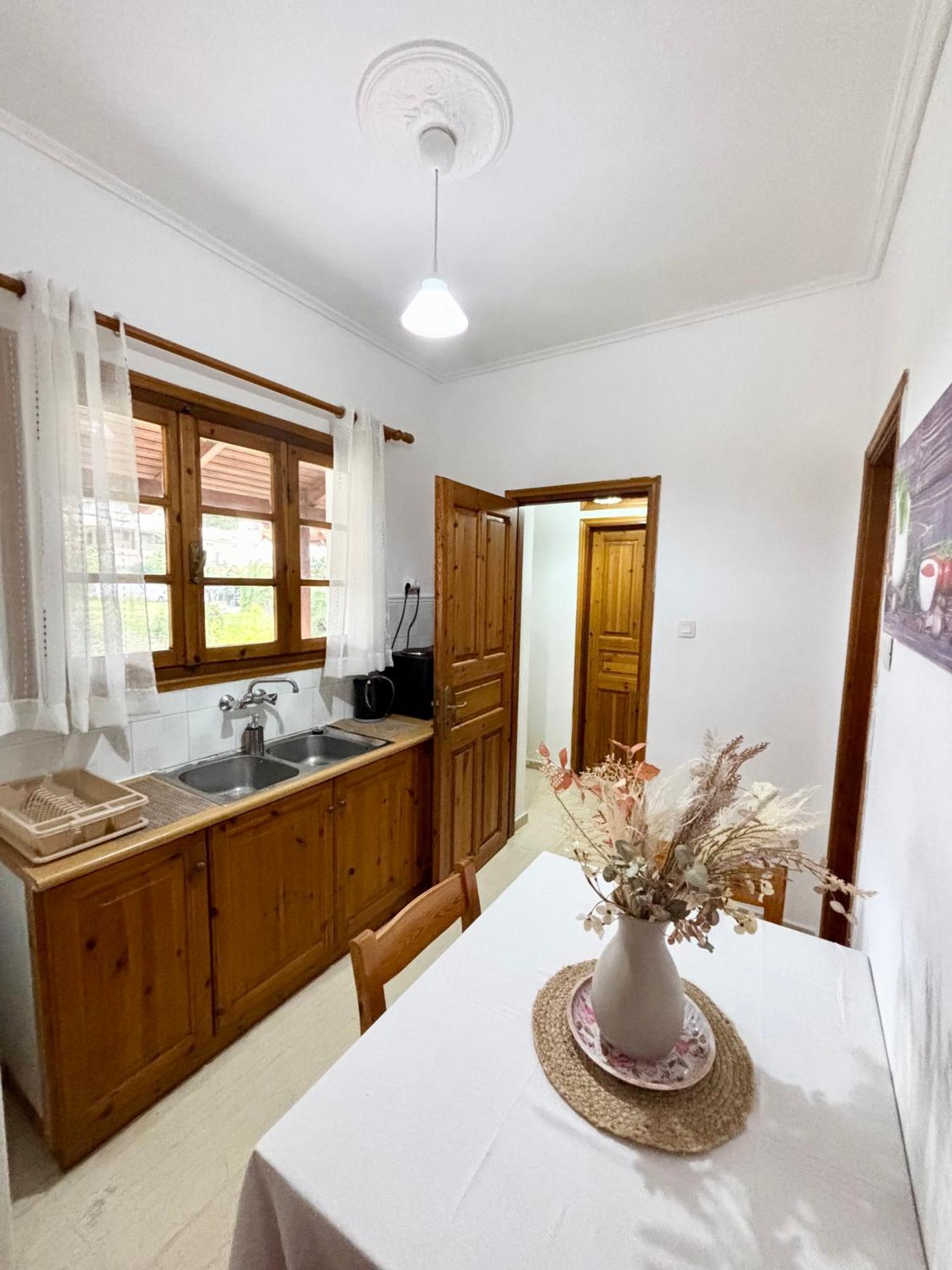 Athina Apartments アルガッシ エクステリア 写真