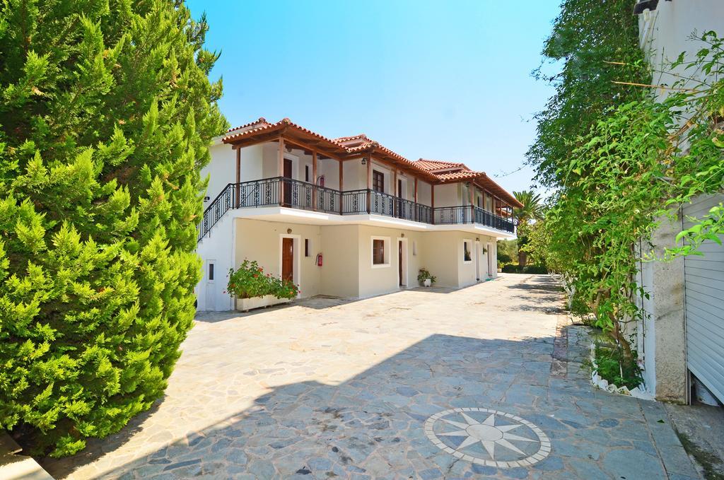 Athina Apartments アルガッシ エクステリア 写真