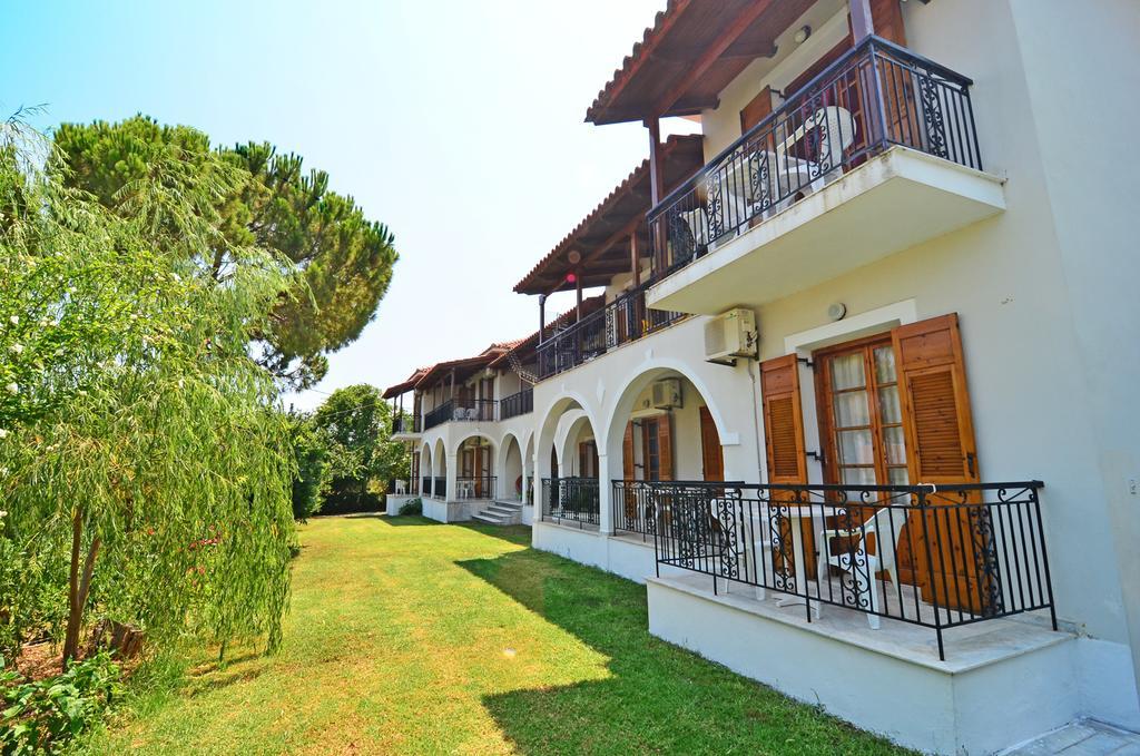 Athina Apartments アルガッシ エクステリア 写真